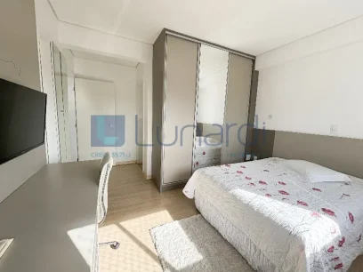 Foto Apartamento com 3 Suítes