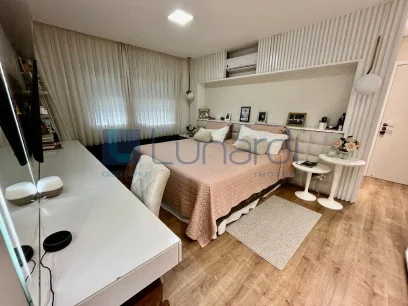 Foto Apartamento com 3 Suítes