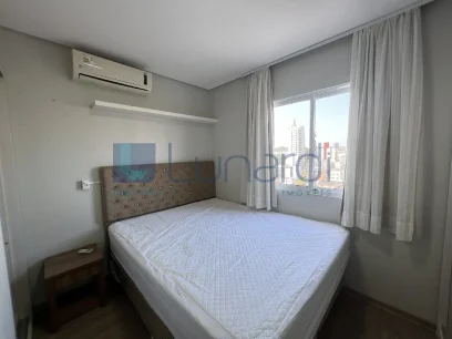 Foto Apartamento com 2 Dormitórios