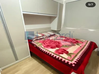 Foto Apartamento com 2 Dormitórios