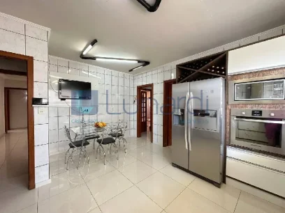 Foto Casa com 3 Dormitórios