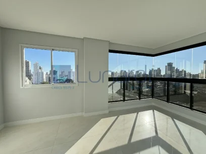 Foto Apartamento com 2 Suítes