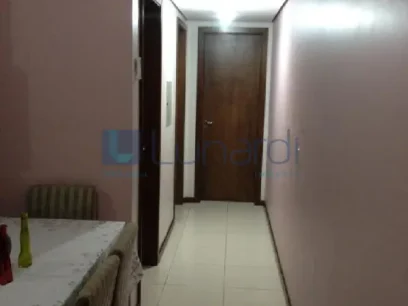 Foto Apartamento com 2 Dormitórios