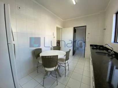 Foto Apartamento com 3 Dormitórios