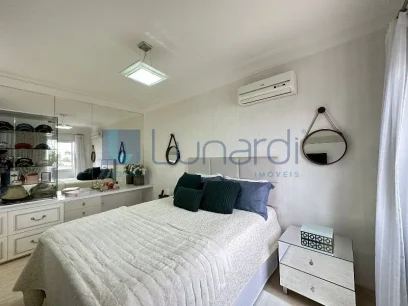 Foto Apartamento com 3 Dormitórios