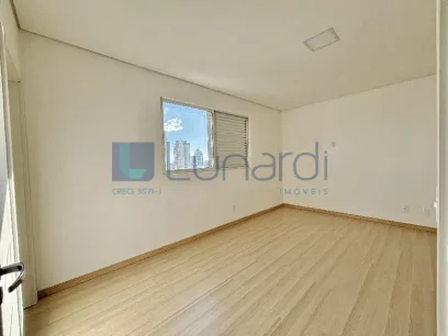 Foto Apartamento com 3 Dormitórios