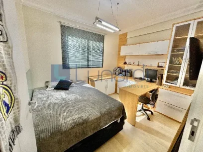 Foto Apartamento com 3 Dormitórios