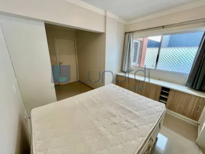 Foto Apartamento com 2 Dormitórios