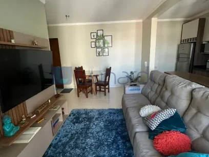 Apartamento com 2 Dormitórios