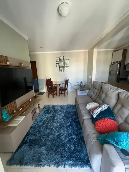 Apartamento com 2 Dormitórios