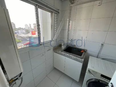 Foto Apartamento com 2 Dormitórios