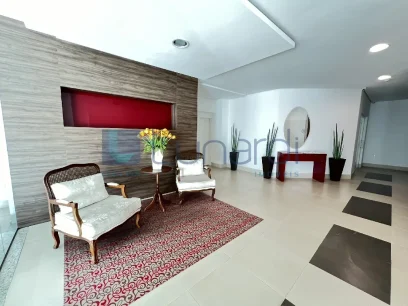 Foto Apartamento com 3 Suítes