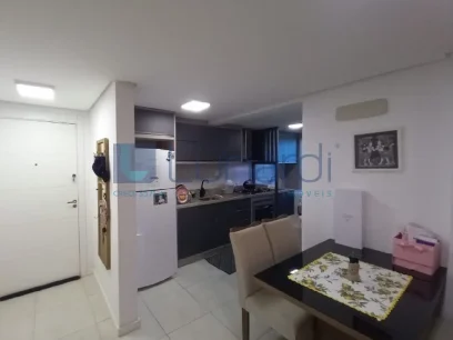 Foto Apartamento com 2 Dormitórios