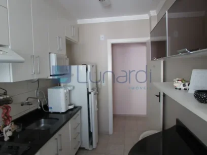 Foto Apartamento com 2 Dormitórios