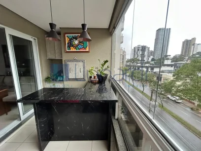 Foto Apartamento com 2 Dormitórios