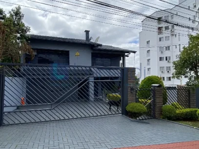 Casa com 3 Dormitórios