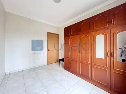 Foto Apartamento com 2 Dormitórios