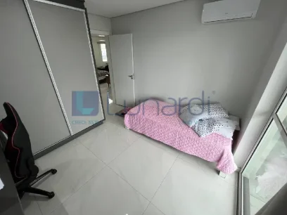 Foto Apartamento com 3 Dormitórios