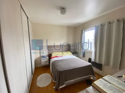 Foto Apartamento com 2 Dormitórios