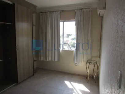 Foto Apartamento com 2 Dormitórios