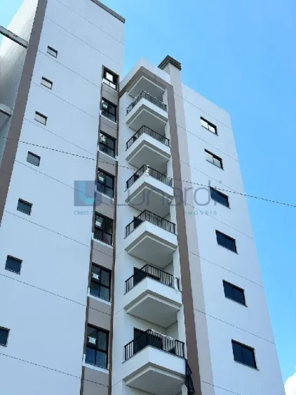 Apartamento com 2 Dormitórios