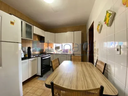 Foto Apartamento com 3 Dormitórios