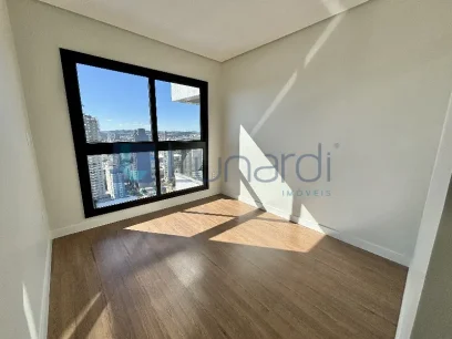 Foto Apartamento com 3 Suítes