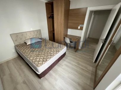 Foto Apartamento com 2 Dormitórios