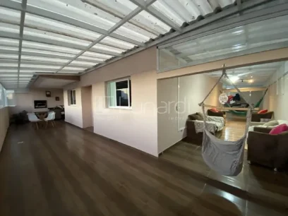 Foto Apartamento com 3 Dormitórios