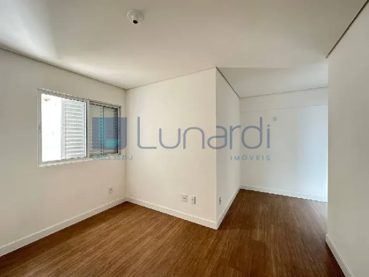 Apartamento com 3 Dormitórios