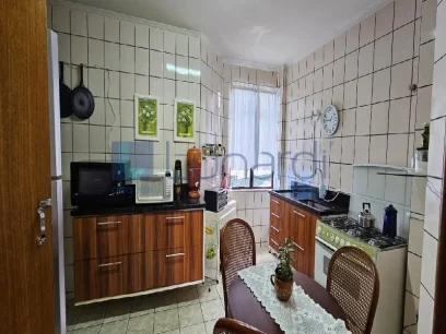 Foto Apartamento com 4 Dormitórios