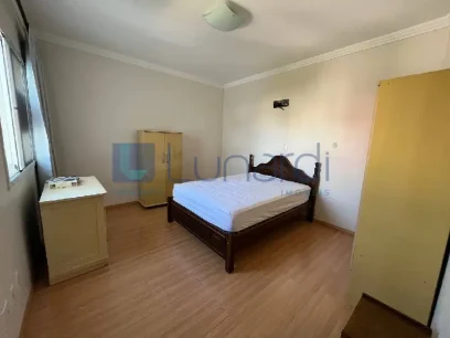 Foto Apartamento com 2 Dormitórios