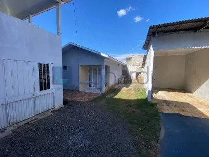 Foto Casa com 2 Dormitórios