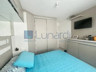 Foto Apartamento com 2 Dormitórios