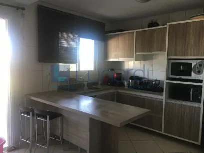 Foto Apartamento com 2 Dormitórios