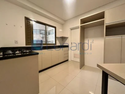 Foto Apartamento com 3 Dormitórios