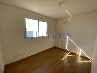 Foto Apartamento com 2 Dormitórios