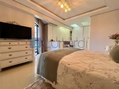 Foto Apartamento com 3 Dormitórios