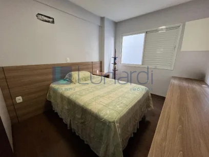 Foto Apartamento com 3 Dormitórios