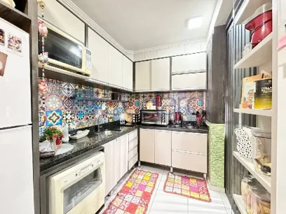 Foto Apartamento com 2 Dormitórios