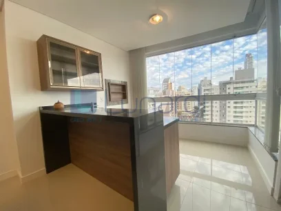 Foto Apartamento com 3 Dormitórios