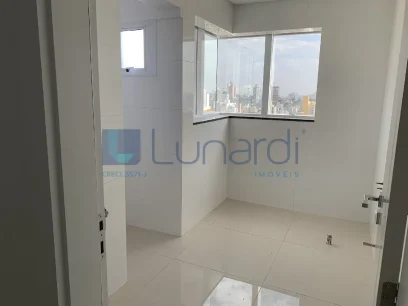 Foto Apartamento com 3 Suítes