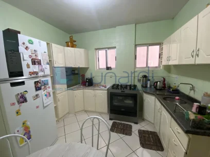 Foto Apartamento com 2 Dormitórios