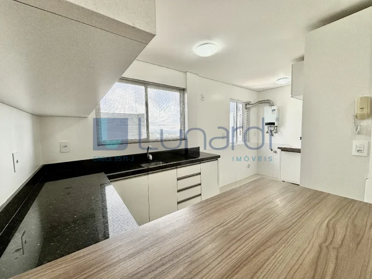 Apartamento com 3 Dormitórios