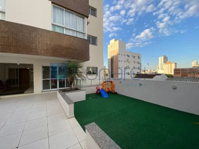 Foto Apartamento com 2 Dormitórios