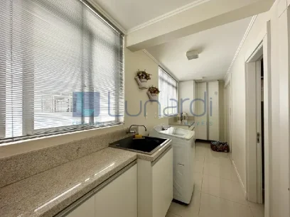 Foto Apartamento com 3 Dormitórios