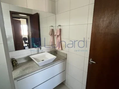 Foto Apartamento com 2 Dormitórios