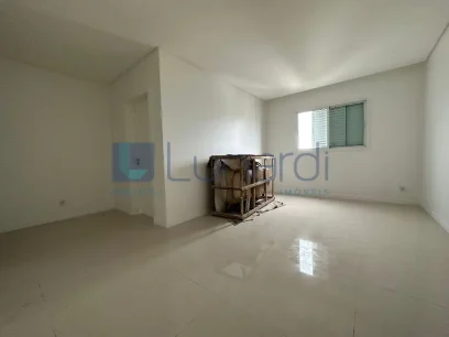 Foto Apartamento com 3 Suítes