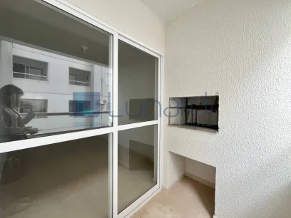 Foto Apartamento com 2 Dormitórios