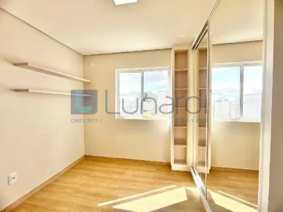 Foto Apartamento com 3 Dormitórios